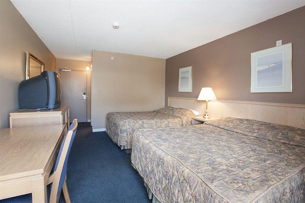 Admiral Inn By The Falls Niagara-Fälle Exterior foto
